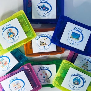 Caixa de tarefas de idioma para temas Diga e jogue Kits de mini objetos Escolha seu tema Terapia da fala Mini bugigangas Terapia temática Minis da fala