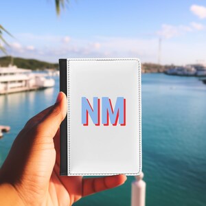 Reisepasshülle Benutzerdefinierte personalisierte Namensgeschenk für Reisende Monogramm Reiseetui Retro Name Passport Inhaber Anpassbare Abdeckung