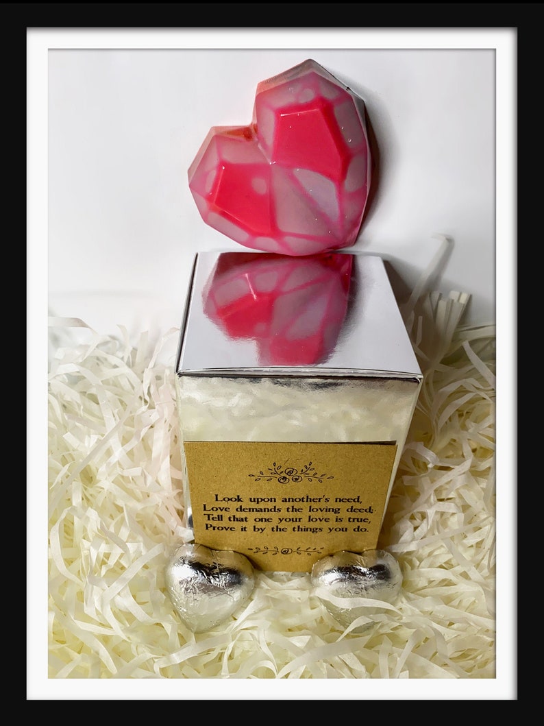 Love Chasm Resin Heart handmade ring stand
