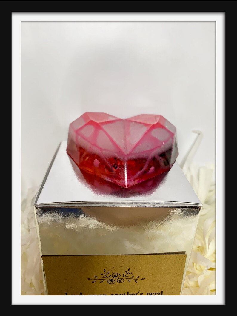 Love Chasm Resin Heart handmade ring stand