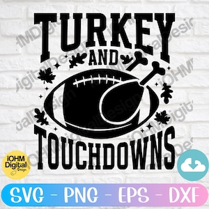 Op de afbeelding: Zwart-wit grafisch ontwerp met een voetbal met een kalkoenpoot erin. De tekst "TURKEY AND TOUCHDOWNS" staat boven de voetbal.