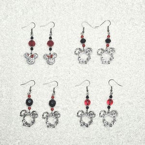 Minnie Mouse Inspired Charm Earrings Bild 1