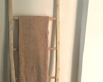 PORTE-SERVIETTES échelle en bois d'EUCALYPTUS