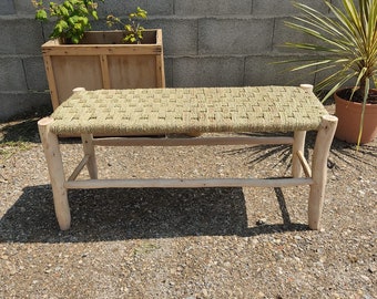 BANC BOIS EUCALYTPUS et fibre de palmier tressé Marocain