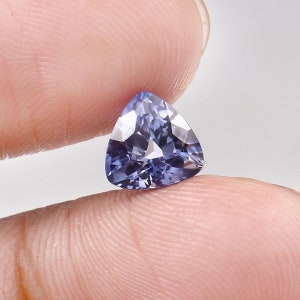 AAA 8x8 MM Flawless Ceylon Royal Blue Sapphire Loose Trillion Gemstone Cut Quality Loupe Clean Fashion Jewelry & Ring Making Product