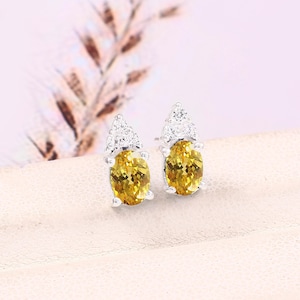Superbe clou d'oreille suspendu ovale en saphir jaune de Ceylan AAA, pendentifs en argent faits main, boucles d'oreilles pendantes en argent sterling 925, cadeau pour elle 6 x 4 mm
