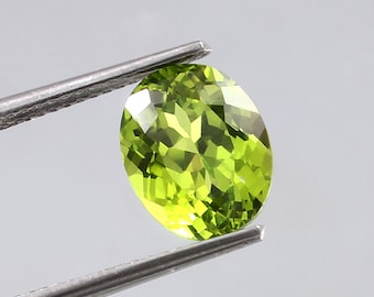 Peridoto de Ceilán AAA, zafiro verde ovalado: 10 x 8 mm, talla fina.