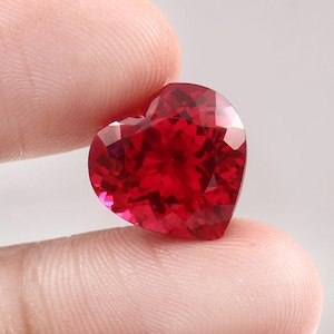 AAA Flawless Mozambique Blood Red Ruby Loose Heart Gemstone Cut Beautiful Luster Quality, Fashion Jewelry& Ring Making Product 25x25 MM