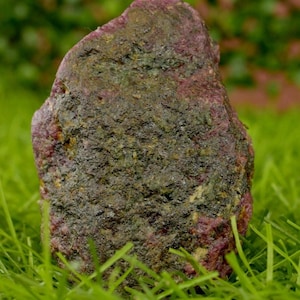 Natural Vintage Ruby Big Size Rough  1430 Ct/ Natural Mozambique Red Ruby Unheated Earth mined Loose Raw Vintage Ruby Rough Loose Gemstone