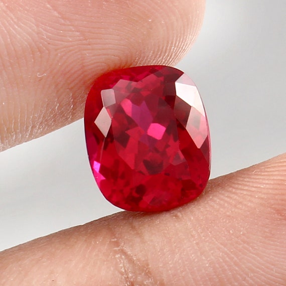 Rubis Naturel Du Mozambique – Taille Coussin 8-10 Carats – Rouge Sang – Pierre Précieuse
