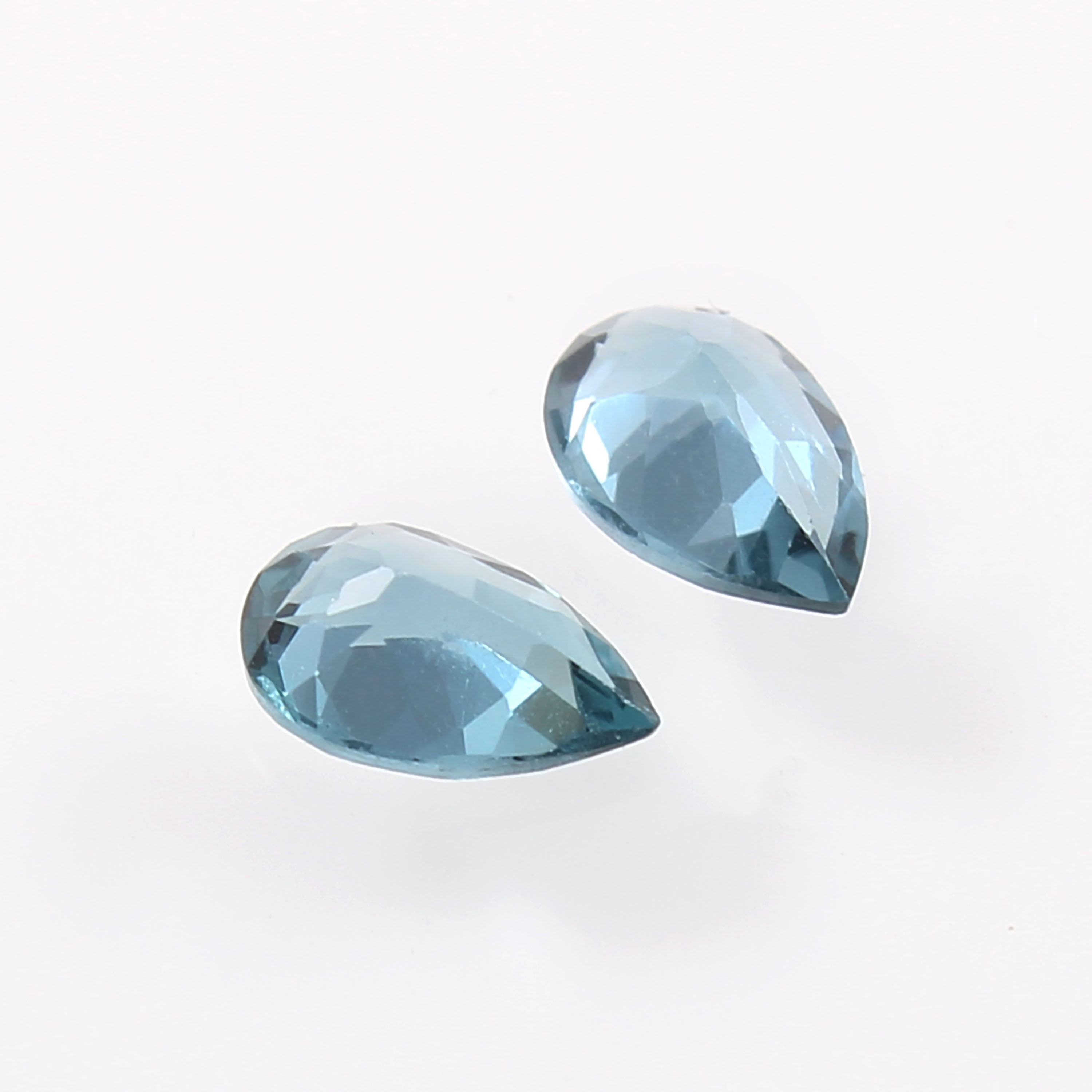 TOP TOP ★ TOURMALINE POURPRE DU MOZAMBIQUE 10.2 mm x 3.5 mm ★★ P188