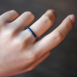 Peacock Porcelain Minimalist Ring - Hypoallergenic Jewellery