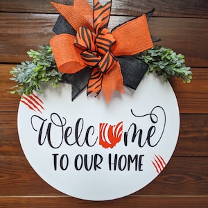 Cincinnati Door Hanger, claw marks, Football Door Sign, Wreath Football , orange and black , Wreath Home Football,Welcome to our home