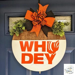 Cincinnati  Door Hanger, Football Door Sign, Wreath Football , Wreath Home Sign, Wreath, Football, Welcome ,White