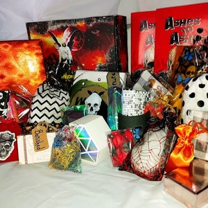 YA Autographed Book Advent Box, Advent for Teens & Adults, Unusual Advent, Horror Gift Advent, Spooky Advent image 2