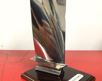 Jet engine blade