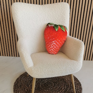 Almohada de fresa de aspecto realista, peluche de color rojo baya realista, divertido y lindo cojín de baya de peluche, regalo único de BFF para hija de peluche