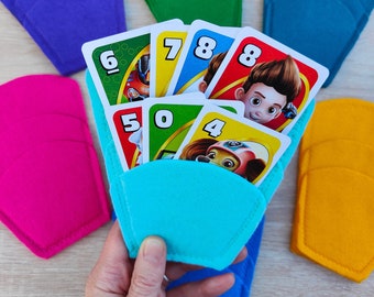 Playing card holder, children's game aid for small children's hands when playing cards / card game / small gift Easter birthday game aid