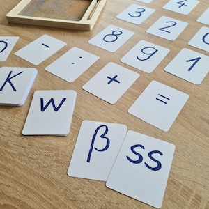 Montessori Sandtablett/ Schreiben lernen Sandpapierbuchstaben/ Grundschrift Alphabet Karten Geschenk zur Einschulung / Zuckertüte Geschenk Bild 4