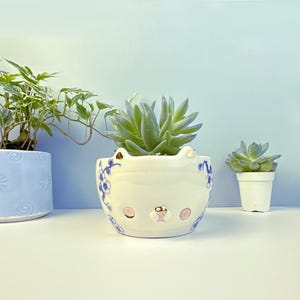 Handmade Animal Succulent Planter –Whimsical White & Blue Ceramic Pot with Drainage, Small Cactus Planter, Cute Pottery Gift