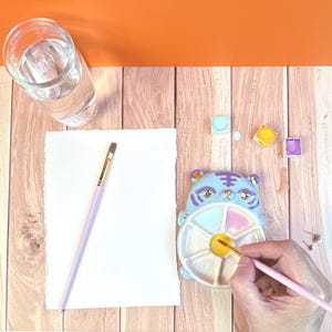 Whimsical Tiger Ceramic Watercolor Palette – Handmade Porcelain Paint Mixing Tray, Cute Artist Gift for Painters & Creatives
