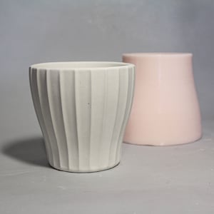 Silicone Planter Mold: &quot;Lines&quot; Design, Concrete Container Mould