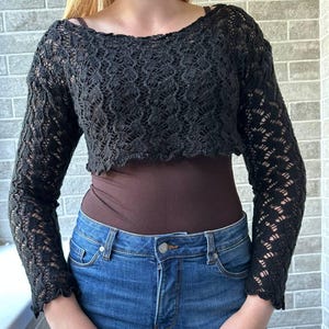 Fishnet crochet shrug long sleeve bolero lace tops cropped cotton cardigan fishnet jumper sweater hipster knitted y2k Urban Outfitters