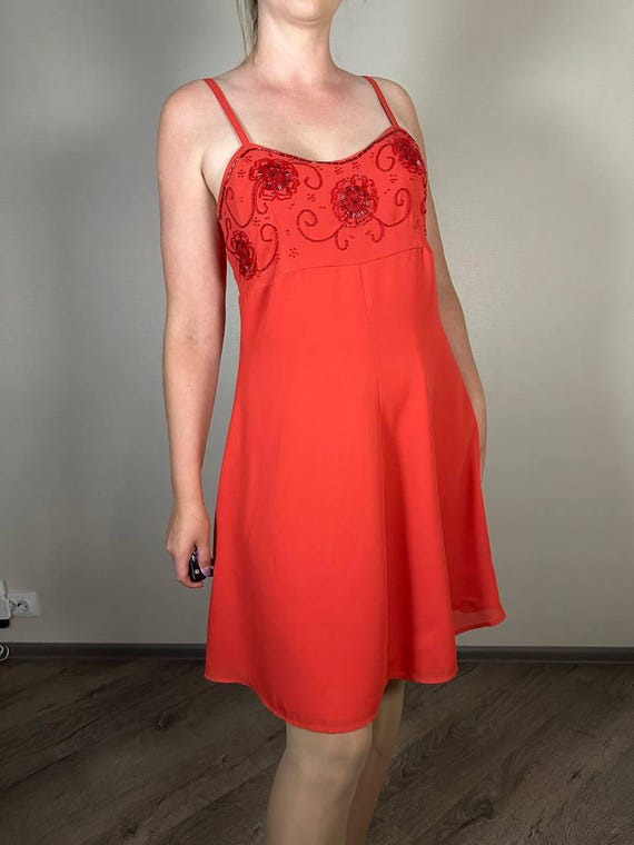 90s style cocktail dress Vintage Red Beaded Slip Strap Mini Dress with Floral Embroidery Dress the Silk 90s Style A-line Prom Dresses Charming Backless Lace Appliques Size:US Size 20W