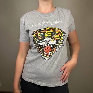 Ed hardy grey tiger lion graphic t shirt tee short sleeve graphic top tattoo print y2k streetwear grunge shirt Size M