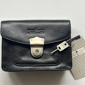 Kleine Crossbody Ledertasche, Leder Gürteltasche, schwarze Leder Gürteltasche, Gianni Conti Ledertasche