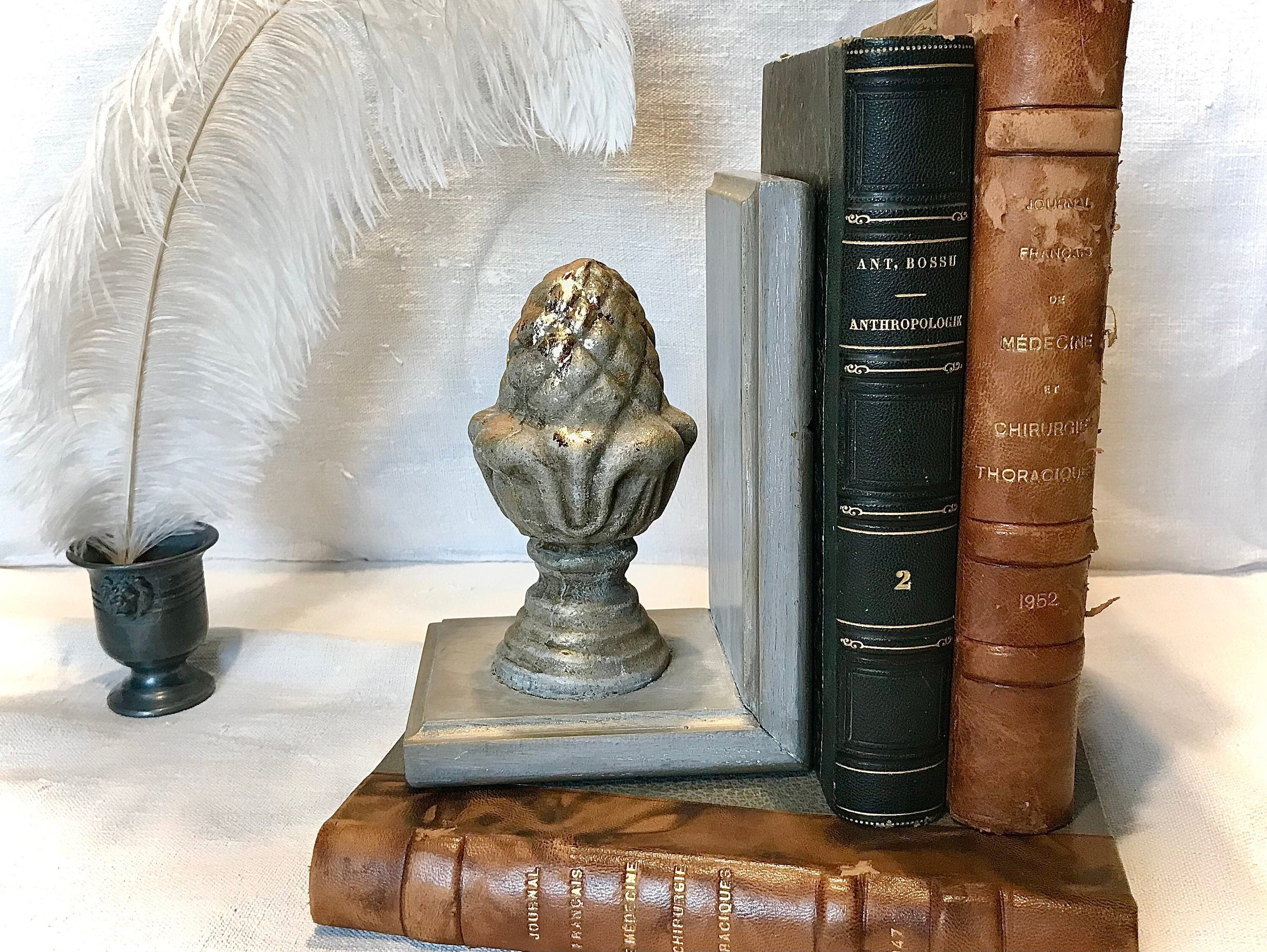 Serre-Livres en Bois d'acacia avec Élément Décoratif Pomme de Pin Fonte