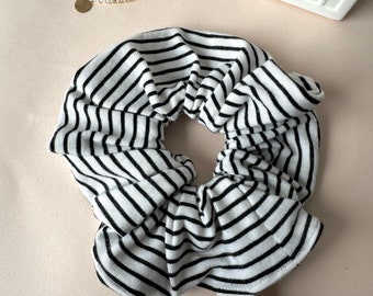 Streifen Scrunchie XXL aus Jersey, Streifen Haargummi, Marine Look, Streifen Haarband, 90ies, Jersey Scrunchie, Geschenk für Sie, Geschenk