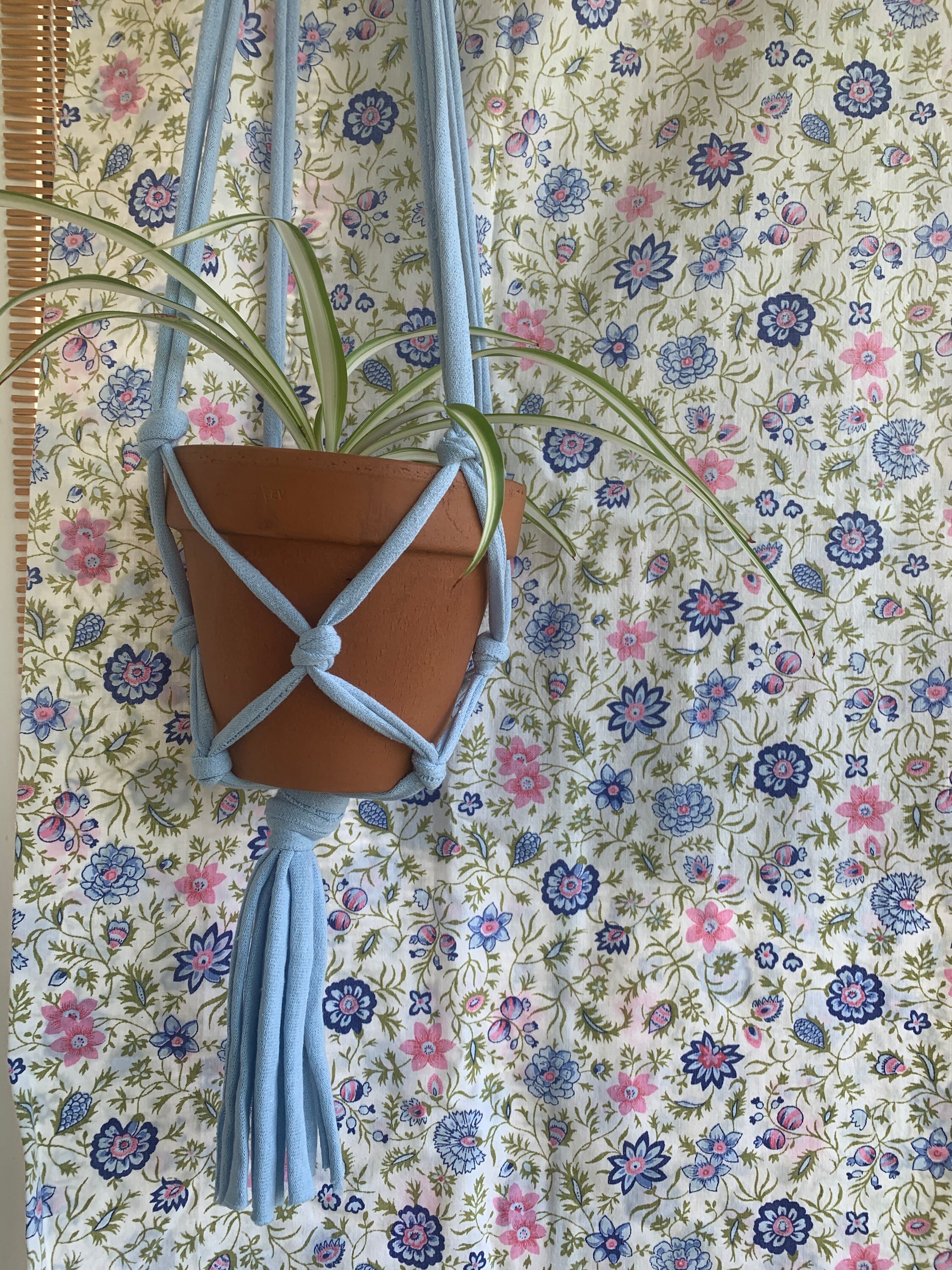 Suspension Pour Plante Coloris Bleu Pale