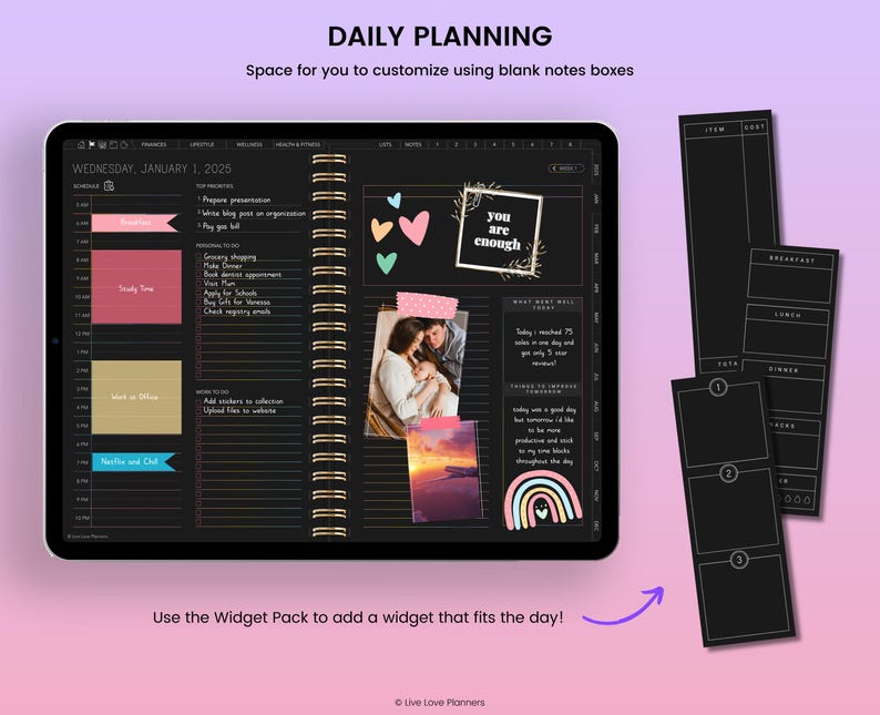 K&ouml;nnte beinhalten: Ein schwarzer und goldener digitaler Planer mit einem Tagesplan, Notizen und einem motivierenden Zitat, das "du bist genug" lautet. Der Planer ist auf Mittwoch, den 1. Januar 2025, ge&ouml;ffnet. Das Bild enth&auml;lt auch einen Satz schwarzer und wei&szlig;er druckbarer Widgets.