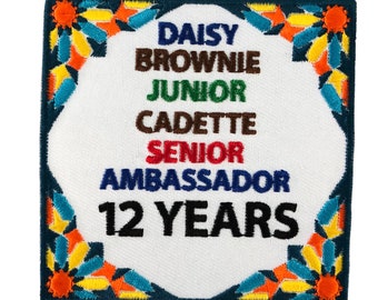 Patch 12 ans dans le scoutisme pour l'uniforme adulte de la cérémonie de transition des éclaireuses