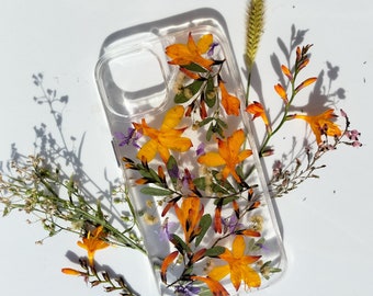 Pressed Flower Phone Case: Real Floral Design, Protective Bumper