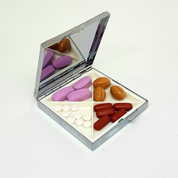 Houder Designer Pill Box - Decorative Pill Case with Gift Box - Carry Your  Meds in Style (Kittens) -