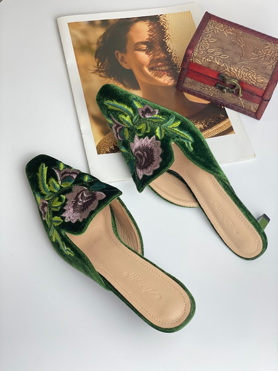 Emerald Green Embroidered Mule Shoes Woman Pointed Toe Mules - Etsy
