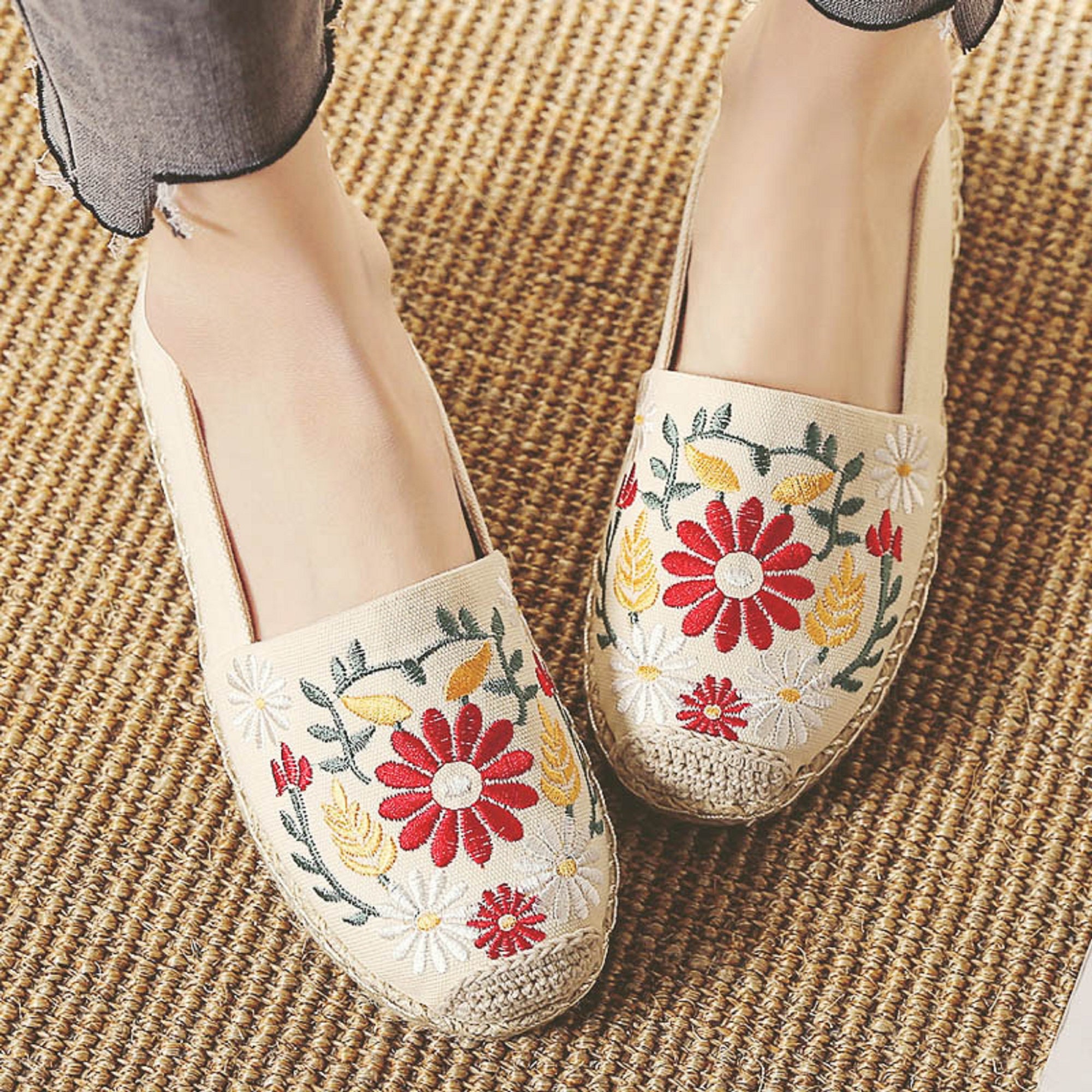 Flower Embroidered Shoes handmade Emboroidered Shoes summer - Etsy