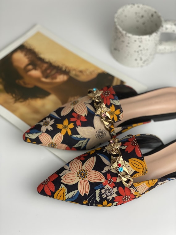 Buy Floral Mule Shoes Woman Pointed Toe Flats Vintage Bee Mules