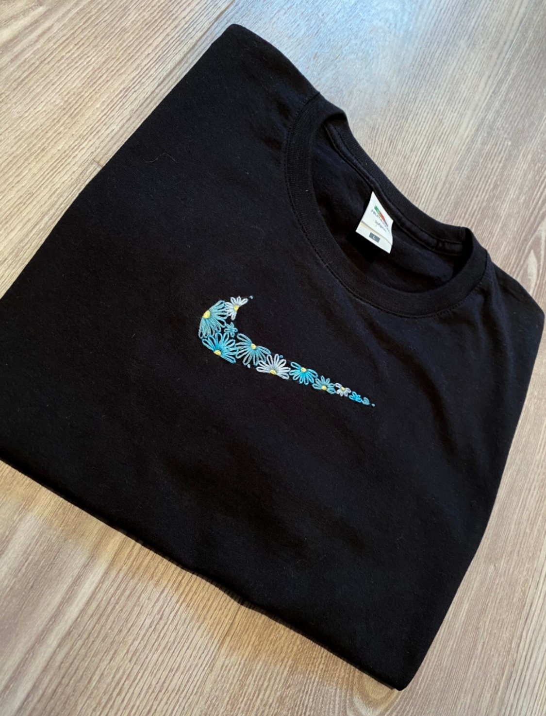 Hand Embroidered Nike Tick T-Shirt | Etsy