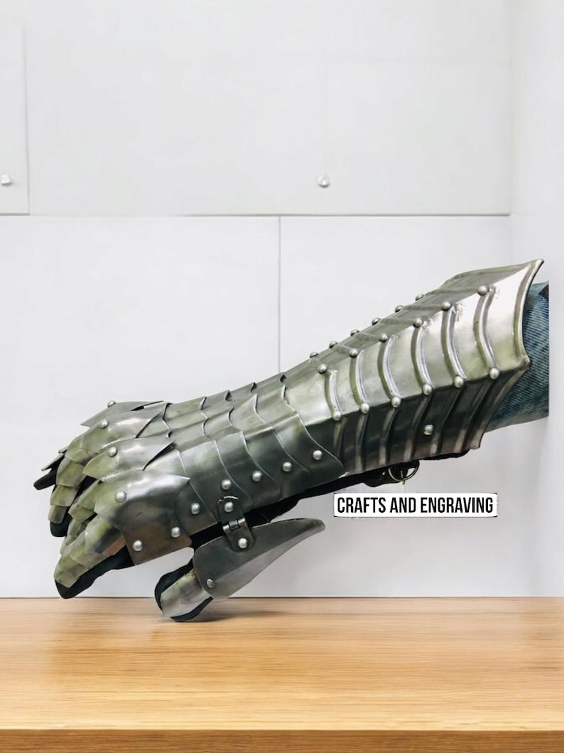 Handcrafted Steel Gauntlets: Medieval LARP Cosplay Armor Gloves - Etsy