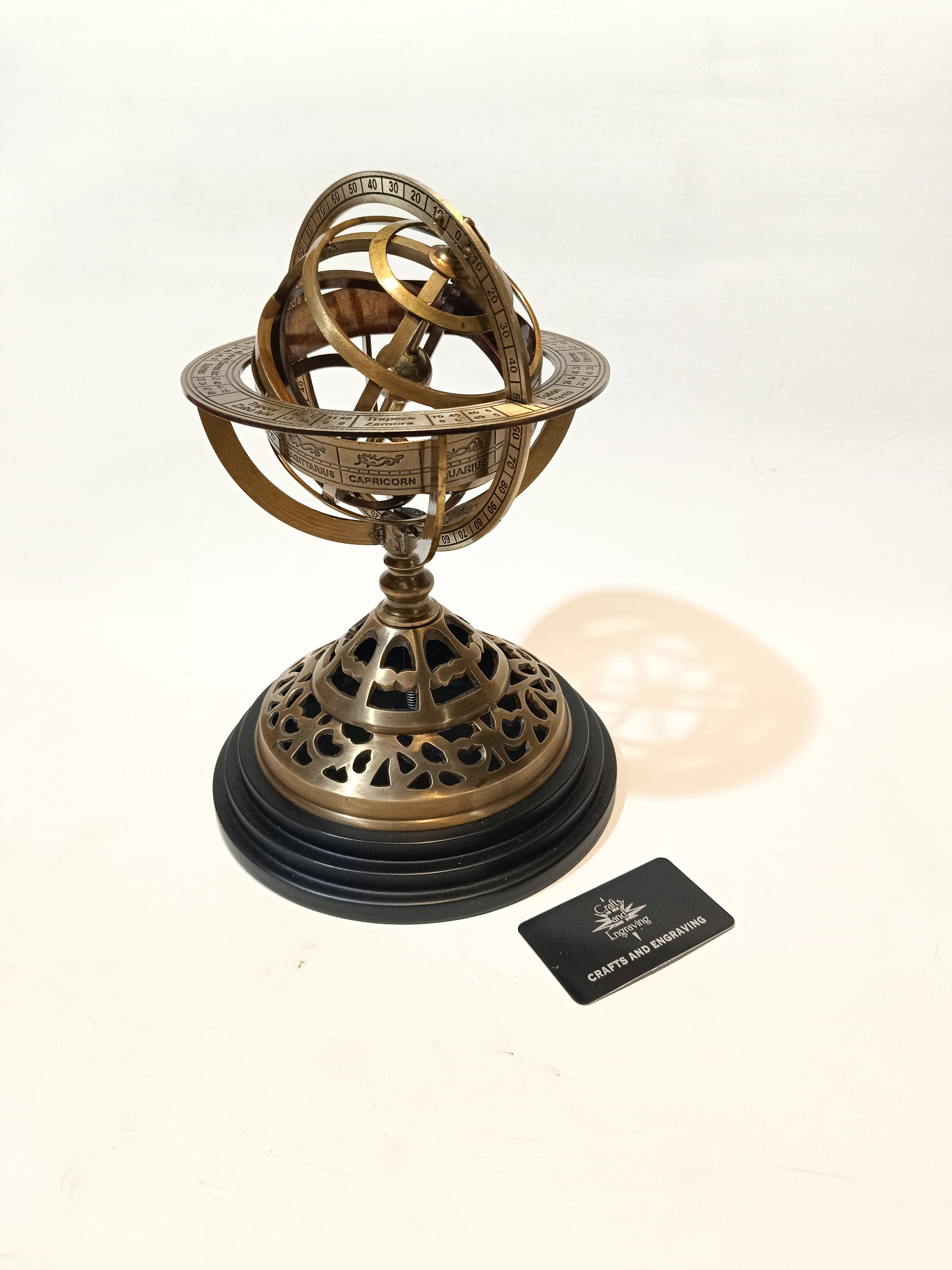 ヴィンテージ真鍮製天球儀：木製台座付き航海用地球儀 - Etsy 日本