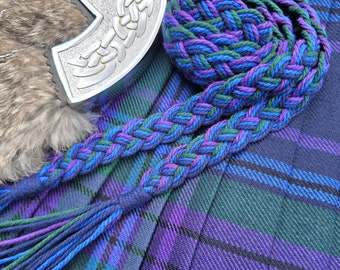 Tartan-inspirierte 12-strängige Hochzeits-Handfasting-Kordel mit oder ohne Charms – Spirit of Scotland-Farben aus Baumwolle