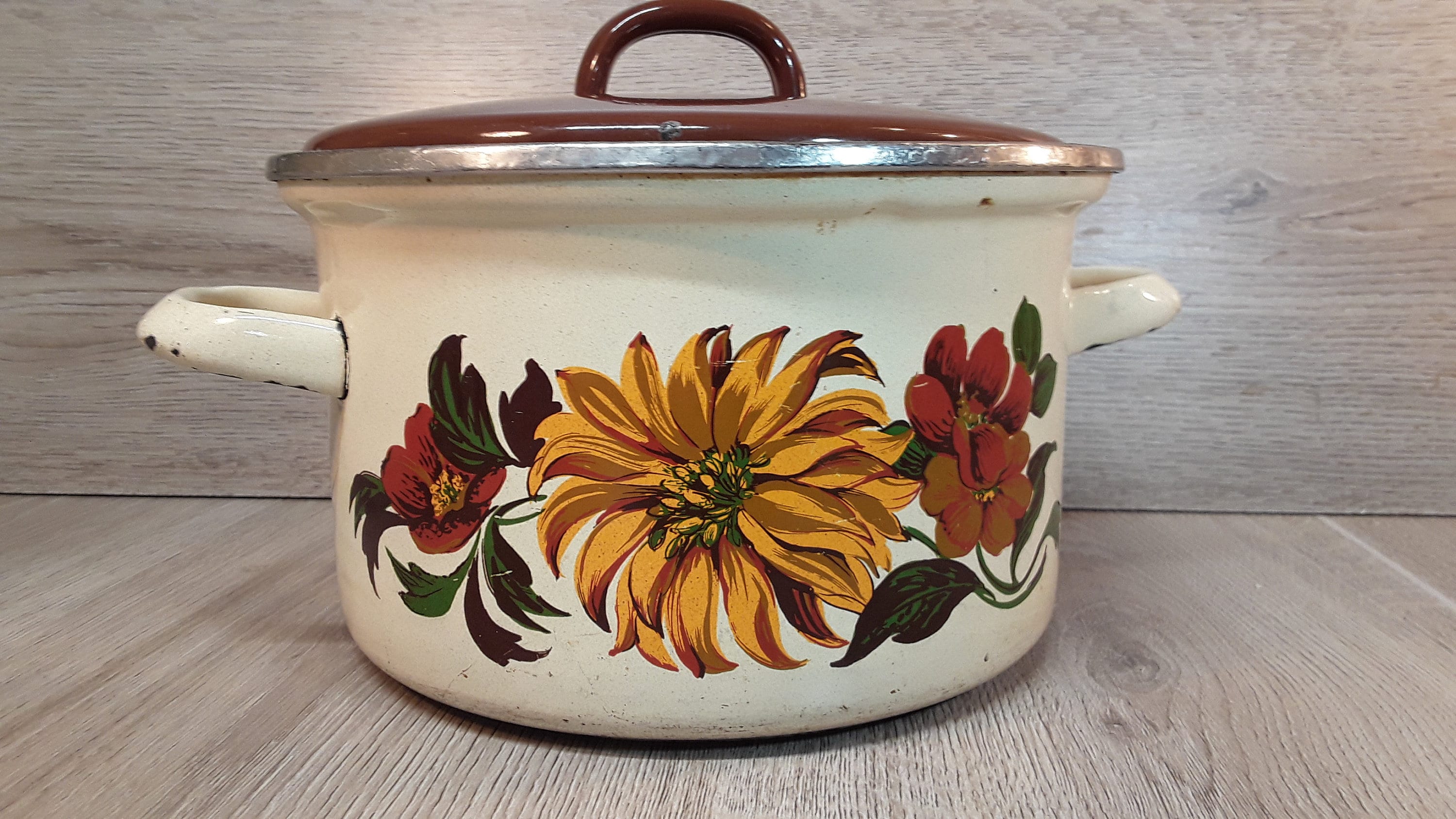Vintage Floral Pot Holders Ragged Style Set of 2, Kitchen Decor