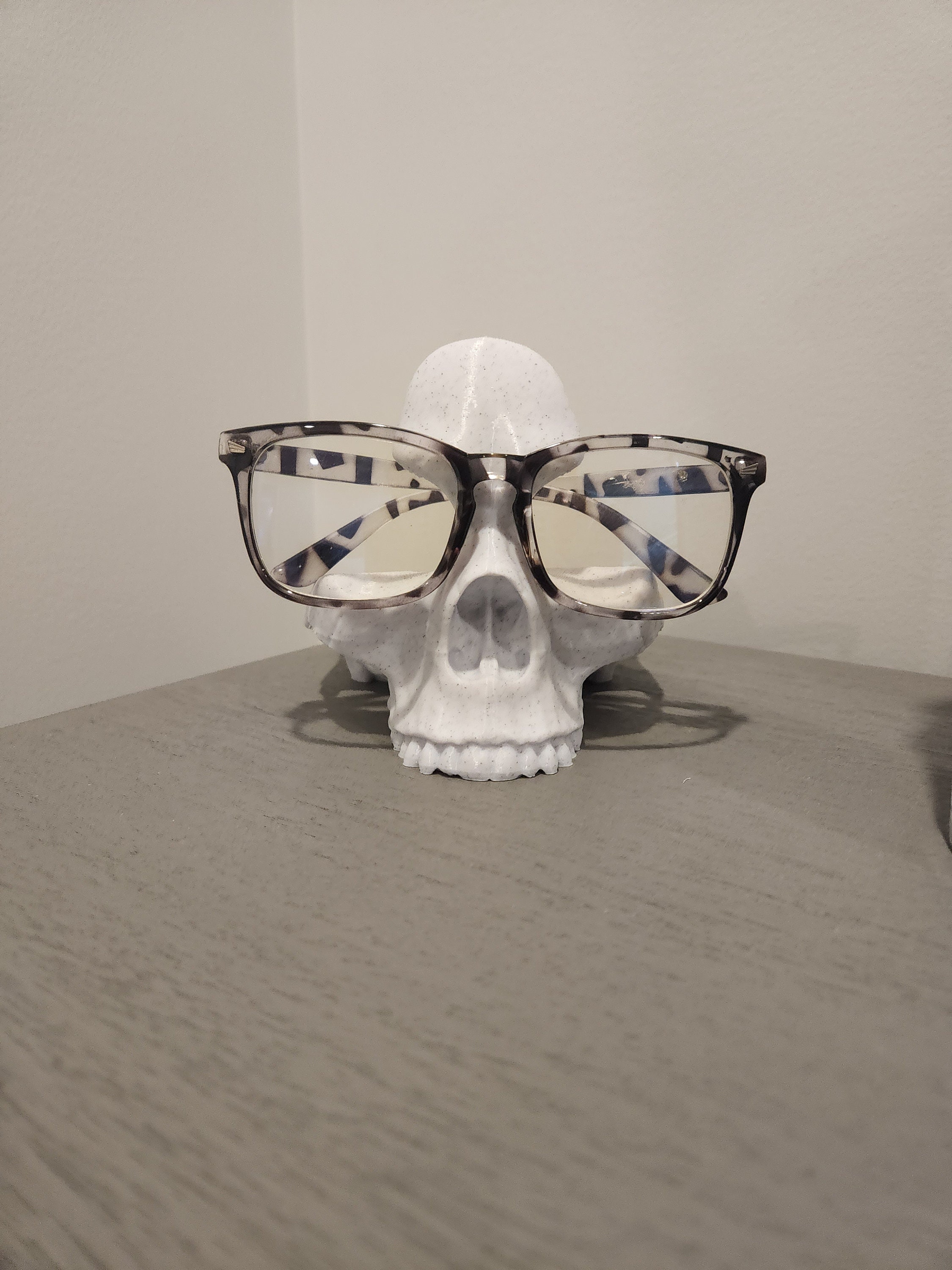 Skull Glasses Stand Holder, Sunglasses Stand, Desk Tidy, Gothic Decor,  Skeleton Eyeglasses Holder, Eyewear Stand 