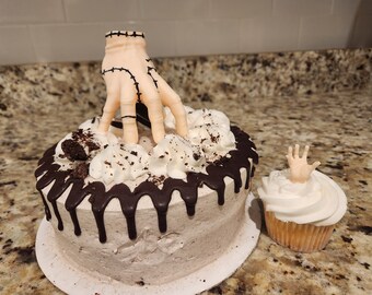 Thing Hand Cake Topper - Plastic - Cupcake