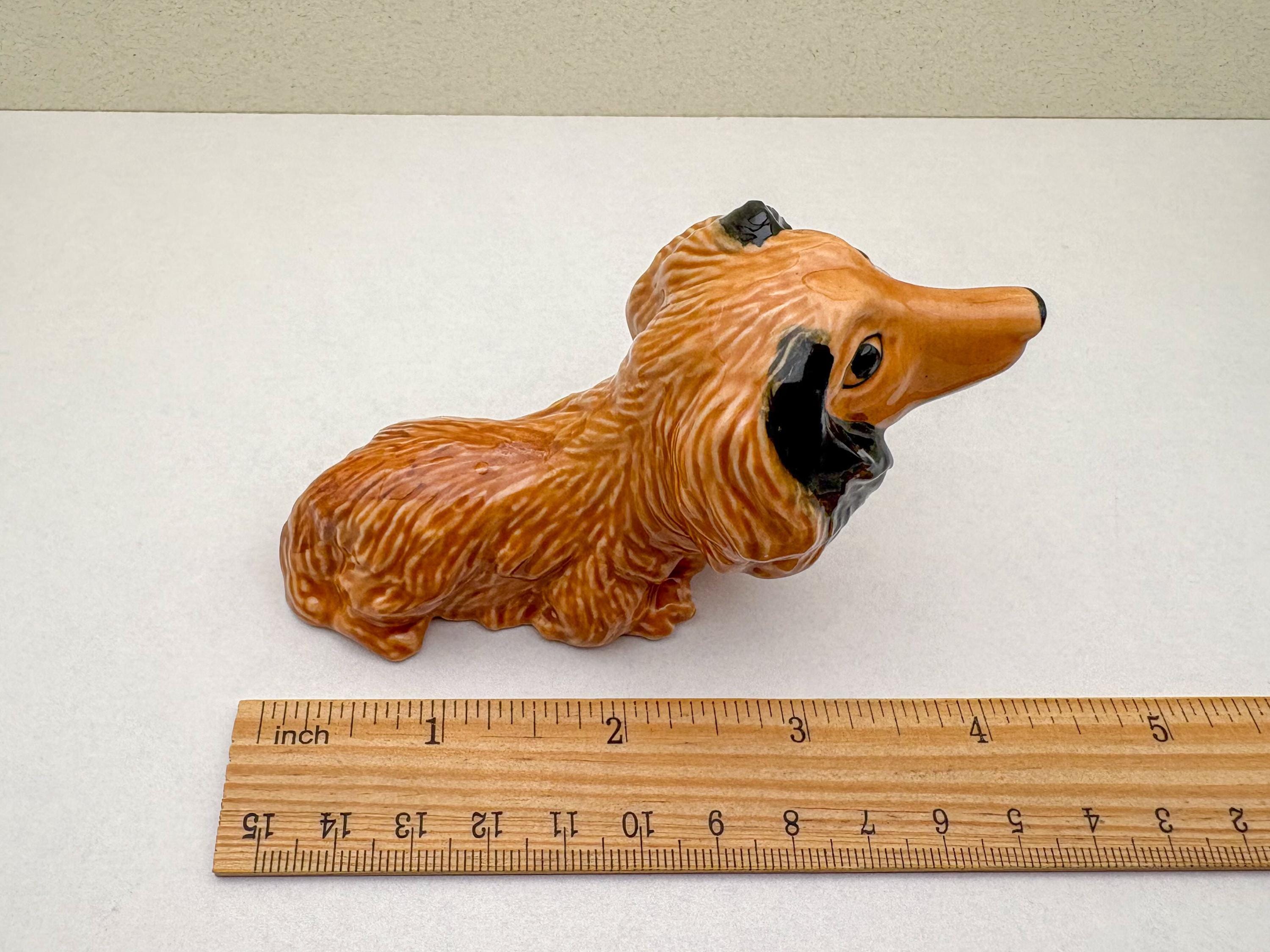 手作り陶器製長毛ダックスフントの置物：犬好きのためのインテリア