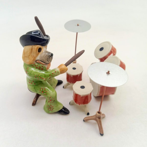 Batterista musicista di cane Golden Retriever, statua di animale in ceramica con kit di batteria, regali per gli amanti dei cani, musicisti.