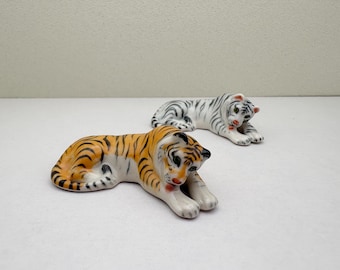 Ceramic Tiger Miniature Figurine – Gentle Rest Pose Collectible (Orange & White)